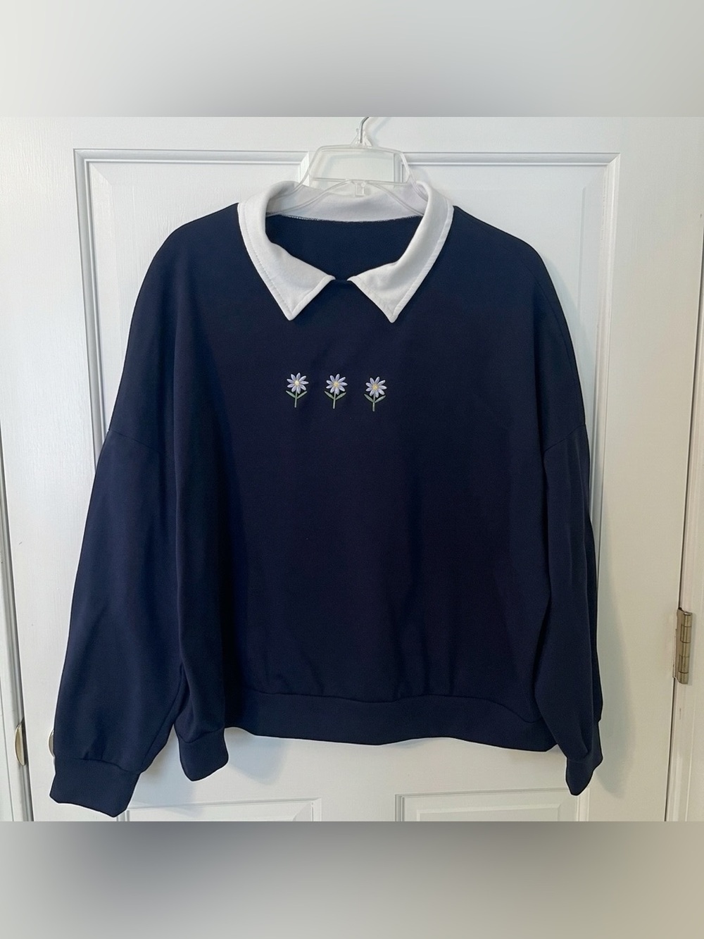 SHEIN Navy Blue Floral Collared Long Sleeve Sweatshirt